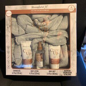 NEW in PACKAGE Bloomfield Bath Robe Set with Shower Gel-Lotion-Body Mist